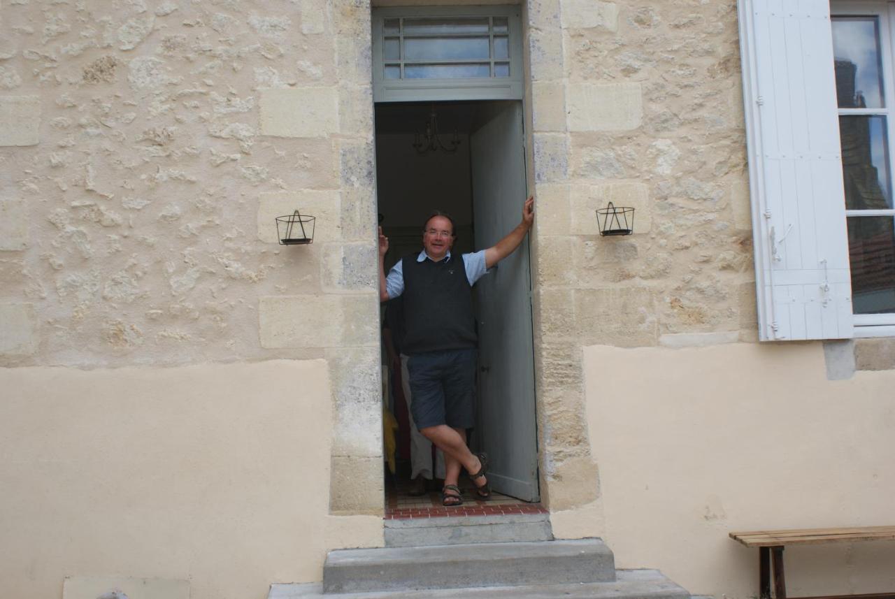 Romantic Gite Nr St Emilion With Private Pool And Views To Die For Pujols  Экстерьер фото